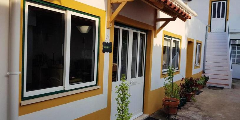 Дом отдыха One bedroom house with shared pool furnished terrace and wifi at Santarem