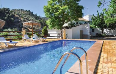 Holiday home Six-Bedroom Holiday Home in Montefrio
