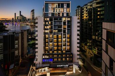 Отель Courtyard by Marriott Brisbane South Bank