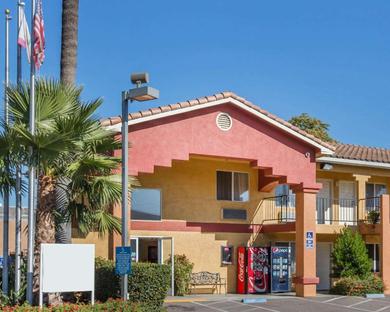 Hotel Econo Lodge Inn & Suites Wine Country