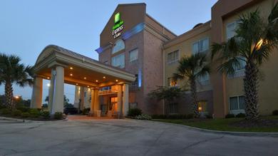 Отель Holiday Inn Express Baton Rouge North, an IHG Hotel