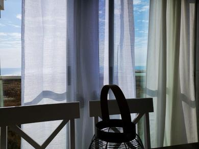 Precioso apartamento residencial con vistas al mar