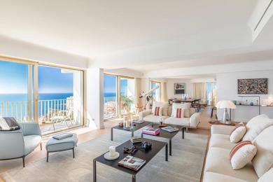 Апартаменты Incredible Sea View appartment with Highest Quality Services - Rare on Biarritz