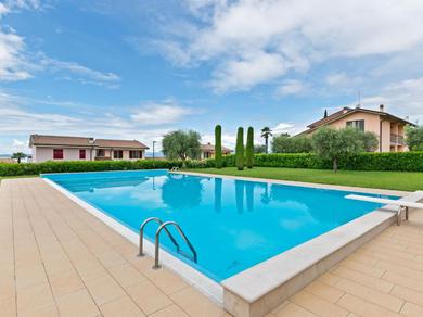 Holiday home Welcoming Holiday Home in Lazise with Swimming Pool