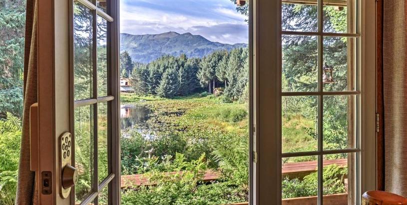 Hotel Secluded Seldovia Studio with Lake and Mtn Views!