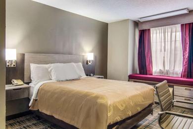 Отель Quality Inn & Suites Grove City-Outlet Mall