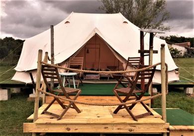 Люкс-шатер French Fields Luxury Glamping Twin Emperor Tent