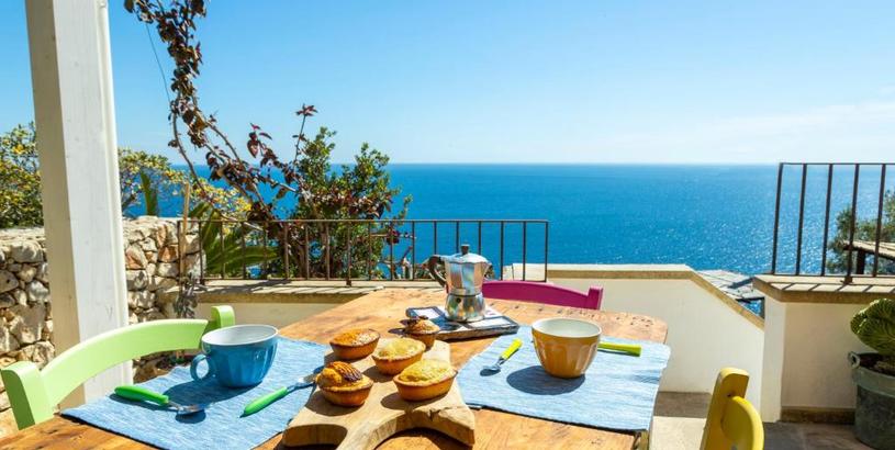Дом отдыха Casa Vacanze De Vita - Amazing view on the coast - Suite with outdoor Jacuzzi