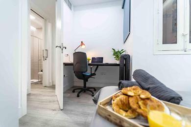 HomeAbroad Apartments - Luxury Madrid Center