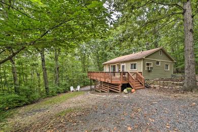 Holiday home Secluded Luray Cabin with BBQ, 11 Mi to Caverns!