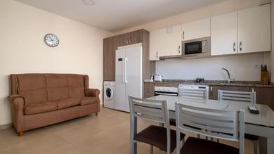 Apartments Apartment - 2 Bedrooms with WiFi - 0290