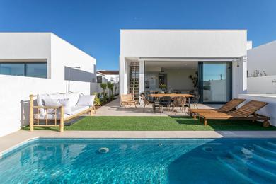 Villa Casa de Cristal - Beautiful villa with private pool, 350m from beach, astonishing views