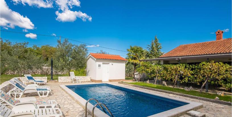 Holiday home Awesome home in Malinska with 3 Bedrooms, WiFi and Outdoor swimming pool