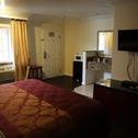 Motel Chateau Inn & Suites