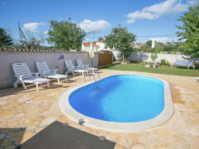Villa Luxurious Villa in Kastelir-Labinci with Swimming Pool