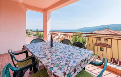 Apartments Beautiful apartment in Rabac with 3 Bedrooms and WiFi