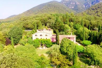 Holiday home 9 bedrooms mansion with private pool garden and wifi at Sales de Llierca