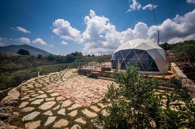 Отель Dome on the hill with Jacuzzi