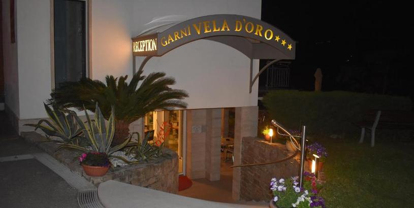 Отель Hotel Garnì Vela d'oro