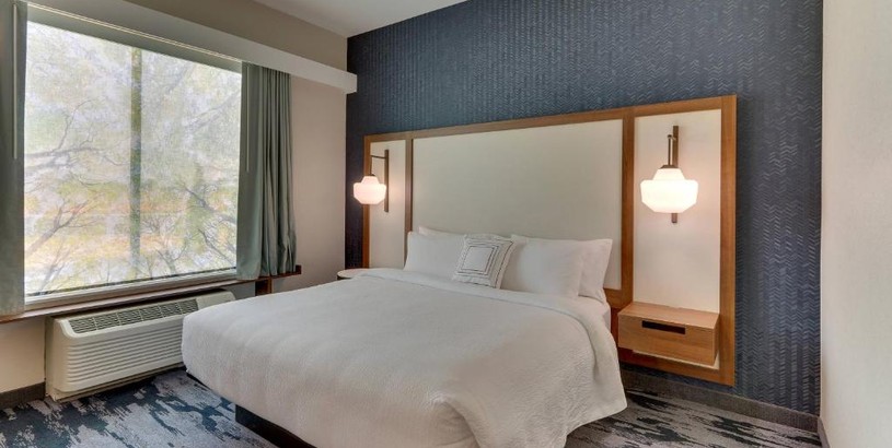 Отель Fairfield Inn & Suites by Marriott Goshen