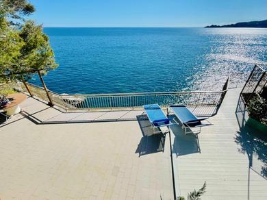 Отель House with pool and private access to the sea 5*