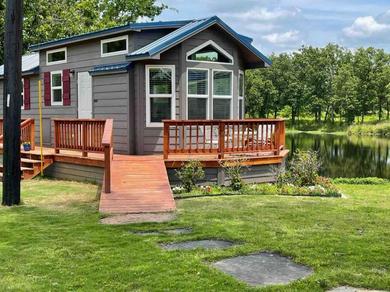  Sweet Dove Cottage has Walking Trails with Fishing Pond fun place to stay and play