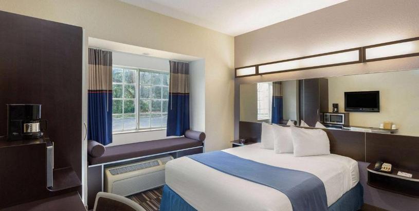 Hotel Microtel Inn & Suites by Wyndham Brooksville