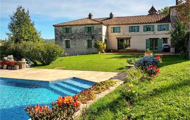 Holiday home Beautiful home in Courbiac with Outdoor swimming pool, WiFi and 5 Bedrooms