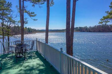 Holiday home Harrods Hideaway with Deck and Dock on Lake Norrell