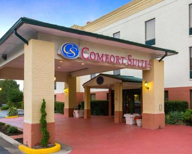 Отель Comfort Suites Cumming-Atlanta near Northside Hospital Forsyth