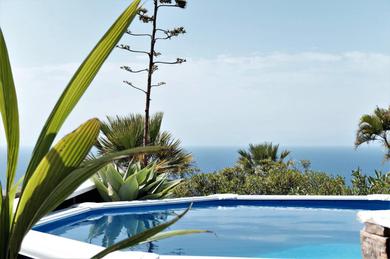 Zen Republic, private outdoor jacuzzi & pool with stunning ocean views