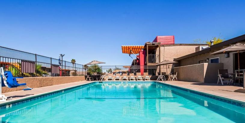 Мотель Best Western Desert Villa Inn