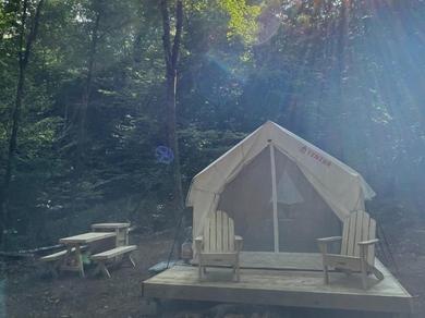 Luxury tent Tentrr Signature Site - Camp at Coyote Run