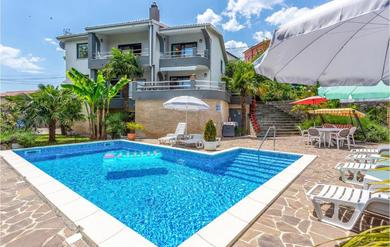 Hotel Awesome Home In Bregi With Outdoor Swimming Pool, Wifi And 5 Bedrooms