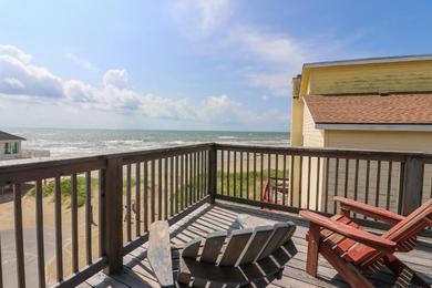 Holiday home Awave From It All Treasure Island Beach Home with Breathtaking views from two decks