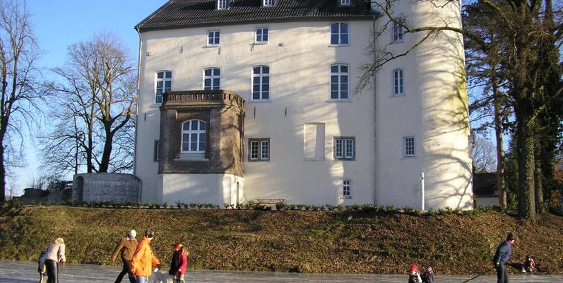 Отель Burg Boetzelaer