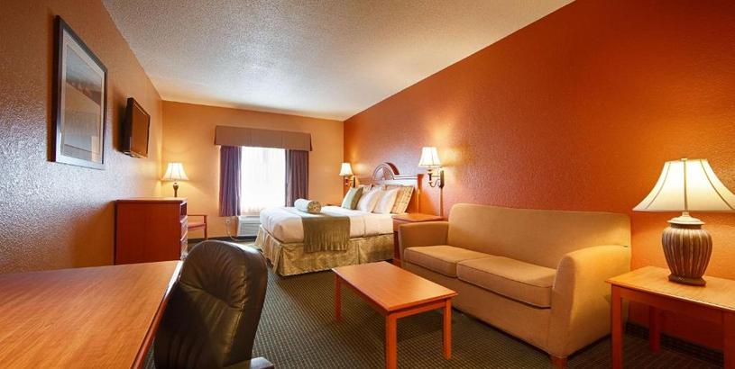 Отель Best Western Plus Pioneer Inn & Suites Grinnell