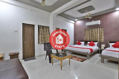 Hotel OYO 45328 Athiz Inn Somnath