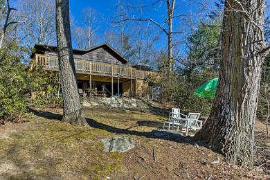 Holiday home Hendersonville Cabin with Deck, Near Asheville!