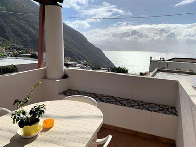 Holiday home Casa Vittoria - panoramica in centro a Leni, Isola di Salina