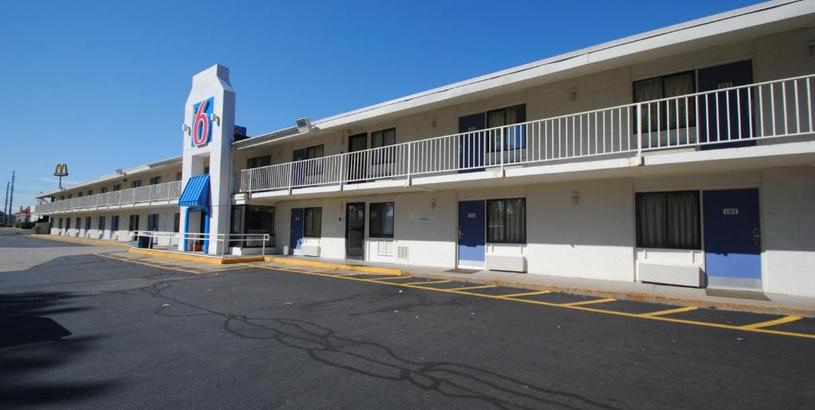 Hotel Motel 6-Chicopee, MA - Springfield