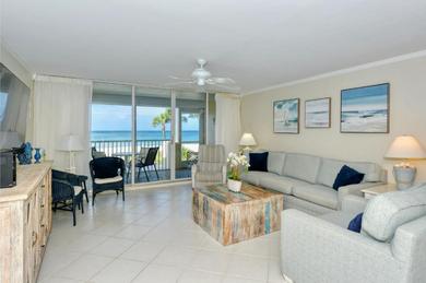 Апартаменты LaPlaya 205D Spectacular sunsets and sunbathing from your private Gulf front lanai or sundeck