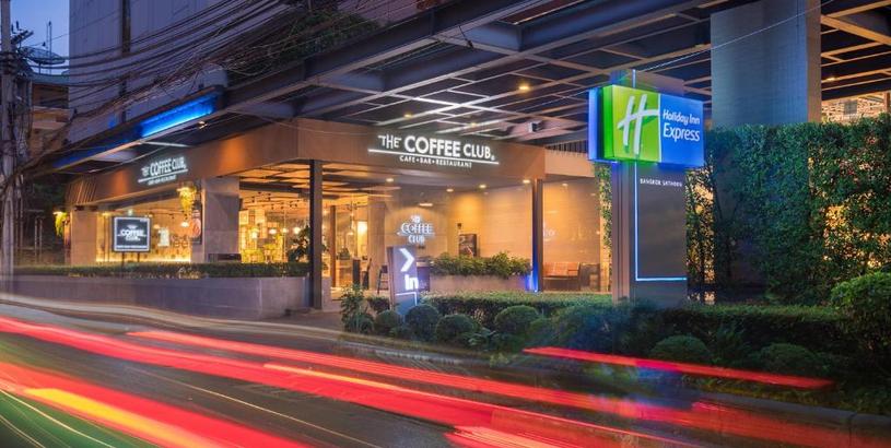 Отель Holiday Inn Express Bangkok Sathorn, an IHG Hotel - SHA Extra Plus Certified