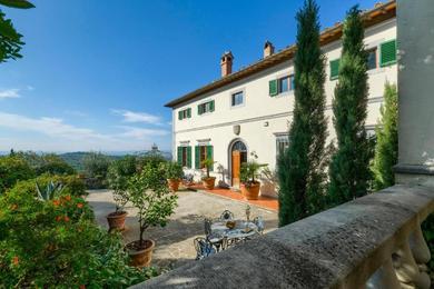 Вилла Villa Maria - in the hills above Florence