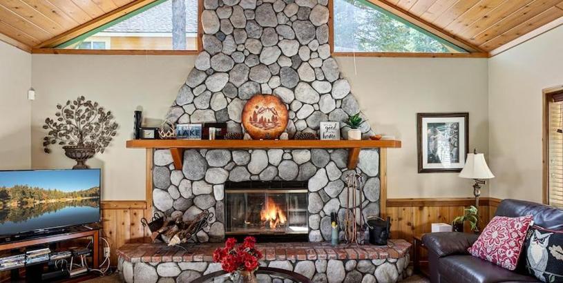 Holiday home Sutter Ln by AvantStay Beautifully Remodeled Kitchen,4Cabin-Chic Bedrooms