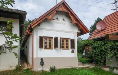 Дом отдыха Awesome home in Moschendorf with 1 Bedrooms