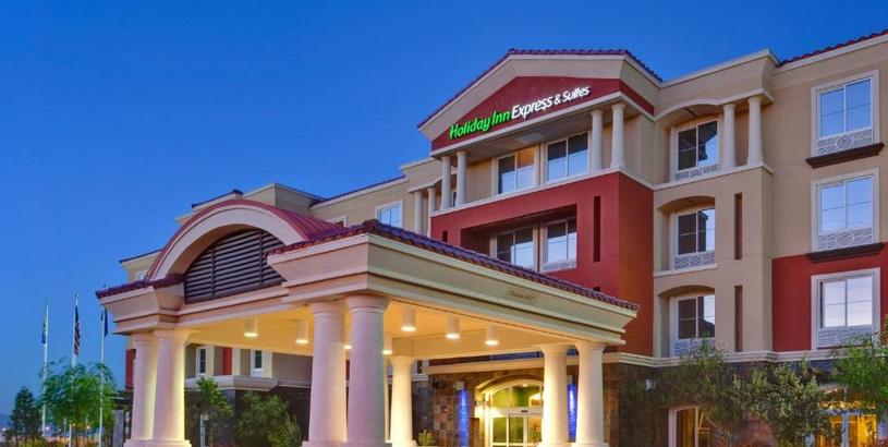 Отель Holiday Inn Express & Suites Las Vegas SW Springvalley, an IHG Hotel
