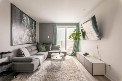 Apartments 3BR City Escape in Stylish Apartment at Anjou