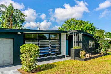 Holiday home Mid-Century Modern Home - 5 Miles to Beach!