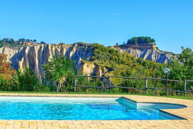 Villa Civita di Bagnoregio Villa Sleeps 7 Pool Air Con